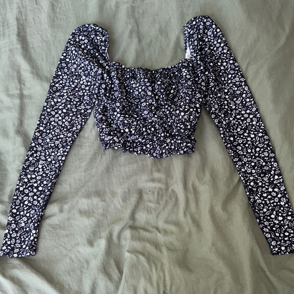 Top shop blue and white floral crop top